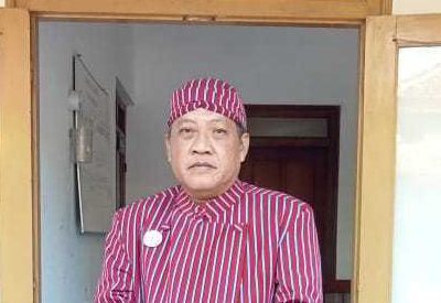 Bapak Camat Jatinom Herlambang Juga Melestarikan Lurik Klaten